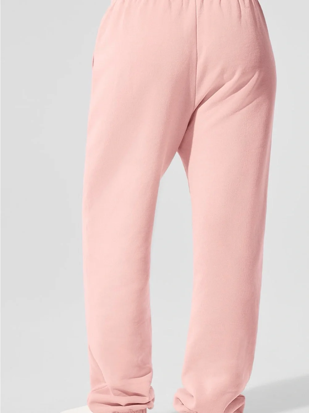 ALO Accolade sweats in Pink Quartz Small